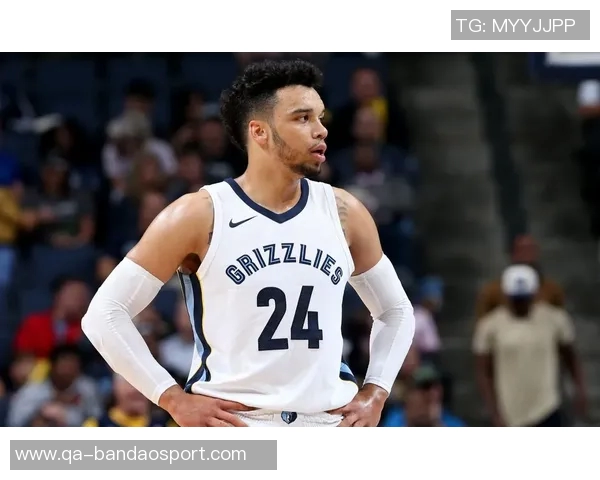 狄龙在休斯敦赛后激情约战期待12月的激烈对决 狄龙在休斯敦赛后激情约战期待12月的激烈对决