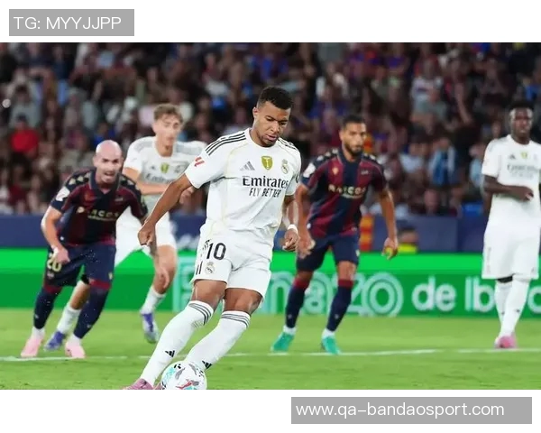 皇马历史上仅有两人自然年进球超过53个C罗五次姆巴佩首次实现